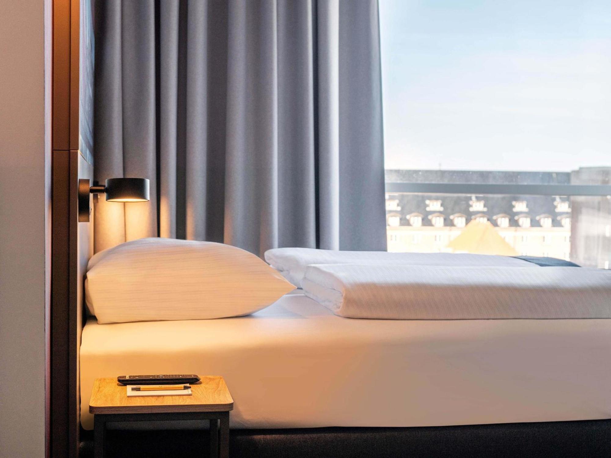 B&B Hotel Duesseldorf City-Sued — Photos 1